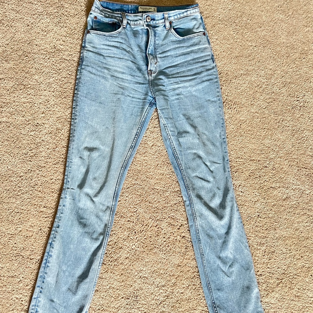 Ultra High Rise 90s Straight Jeans